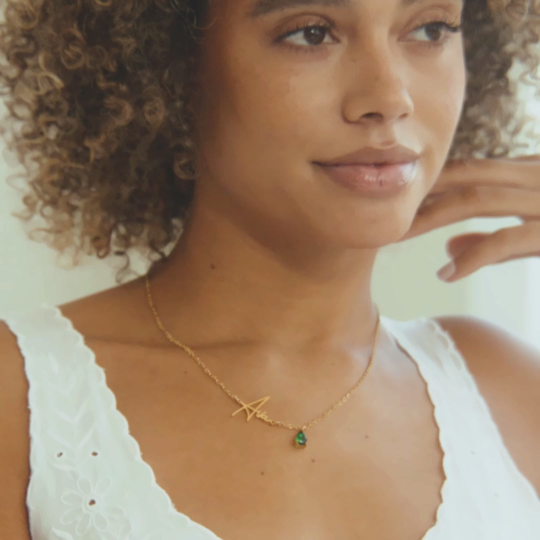 Minimalistische Namenskette – personalisiert aus Edelstahl